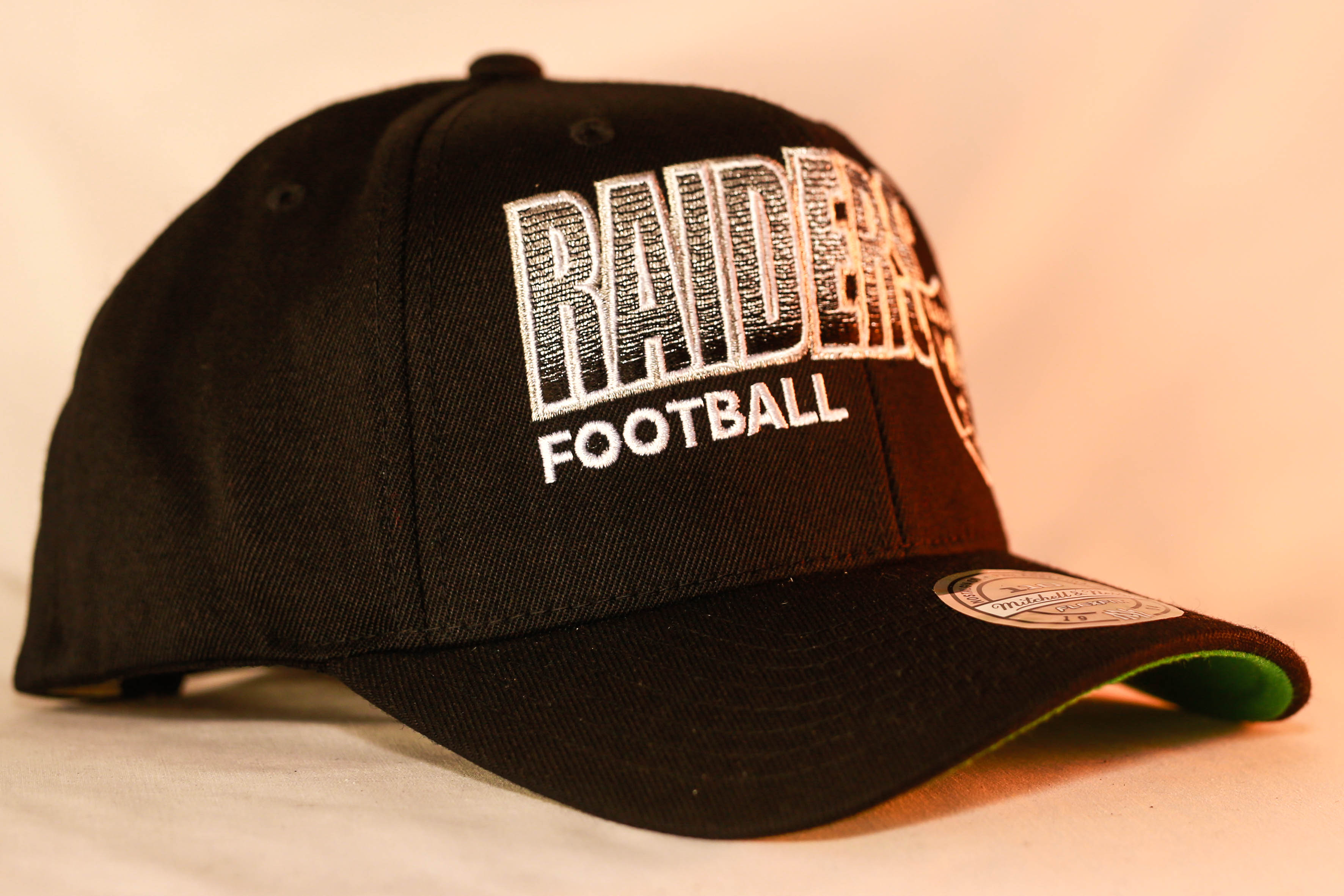 Mitchell & Ness Flexfit 110 Score Keeper Snapback Black Oakland Raiders  Men's & Women's